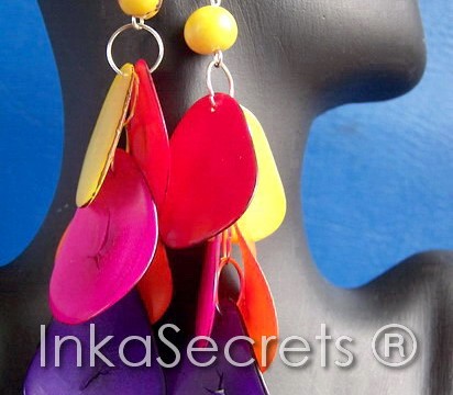 Lot 160 Pairs Earrings in cluster of Tagua’s petals