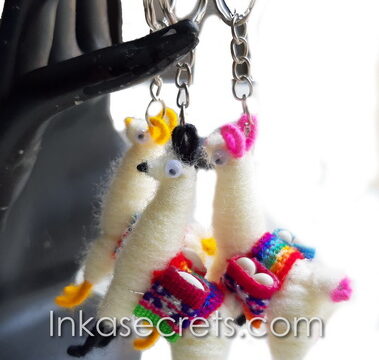 100 Llama Keychain from Peru