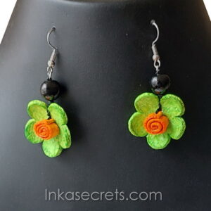 Lot of 10 Peruvian Orange Peel Flower Earrings Copia