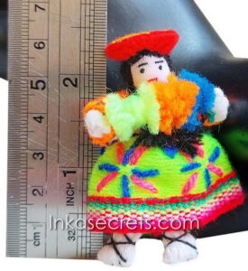 Lot 05 Small Peruvian Dancing Cholita Doll with Traditional Shawl